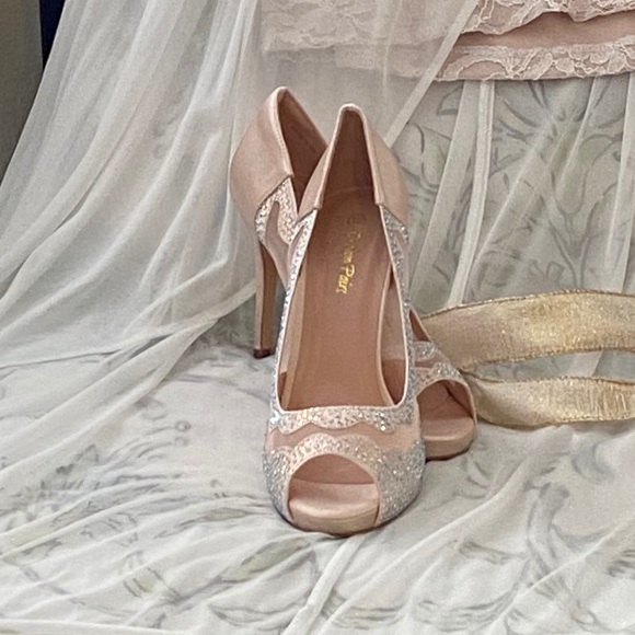 Wedding Shoes - Picture 3 of 4